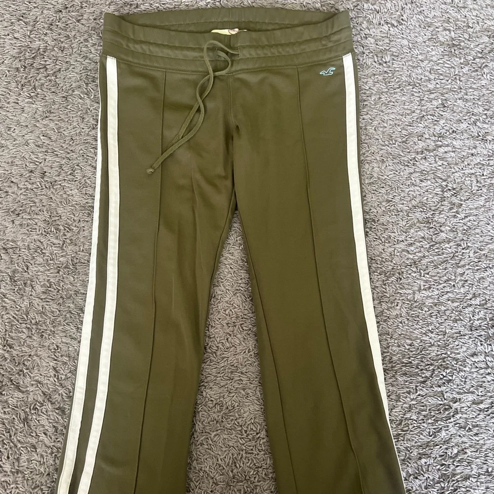 Vintage Y2K Hollister capri track pants 💚 - Picture 5 of 7